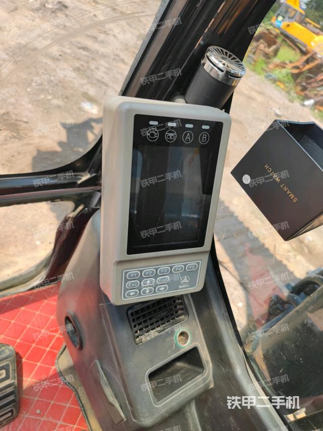 顯示屏?(駕駛室部分) 顯示屏?(駕駛室部分)