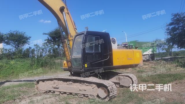 现代R265LC-7挖掘机