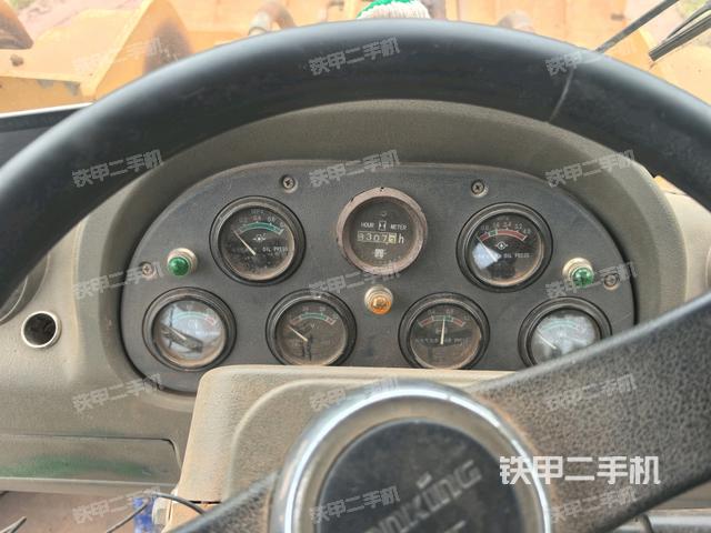 儀表盤（駕駛室部分）