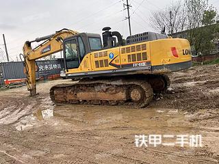 雷沃重工FR480E挖掘机实拍图片