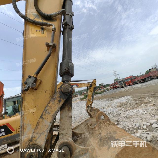 小臂整体左后（工作和回转装置）