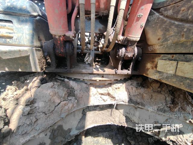 转盘和下车架正前（工作和回转装置）