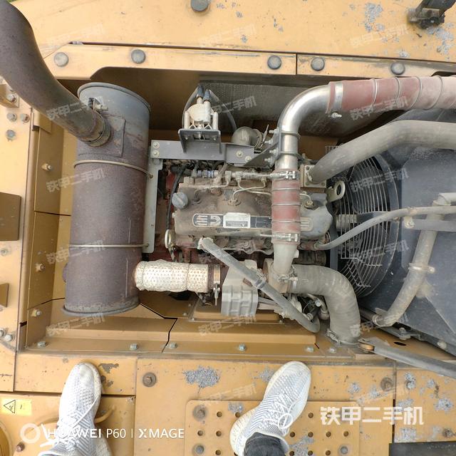 发动机室（上车部件）