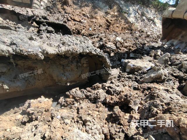 右驱动轮（行走机构）