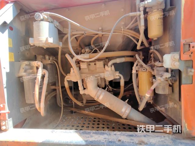 液压泵斜45 左（大件舱室）