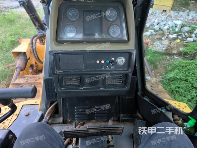 操作手柄左（推土機(jī)駕駛室）