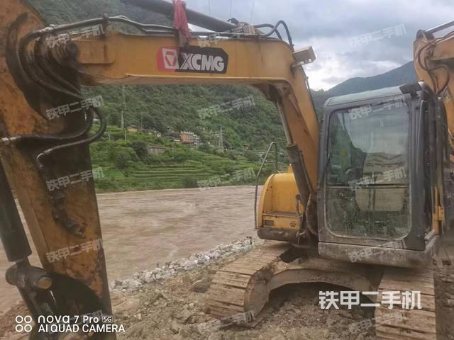 徐工XE80D挖掘机