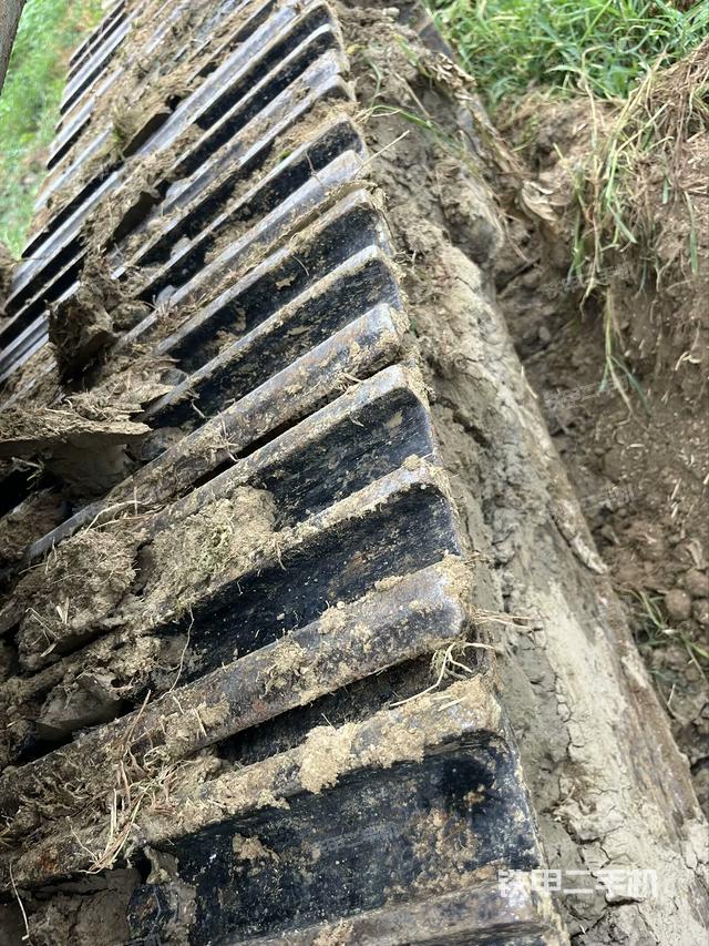 单侧履带整体（整机外观）