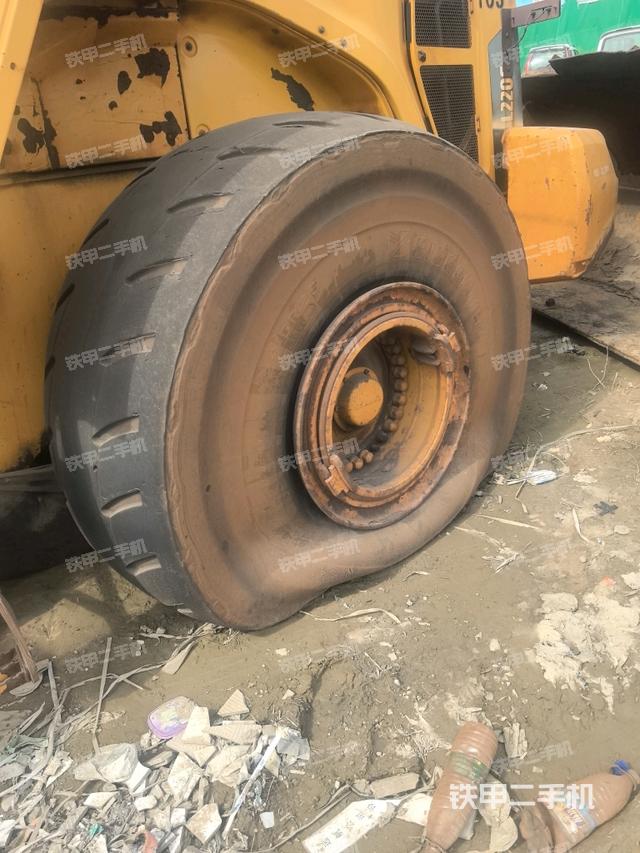 左后轮（行走机构）