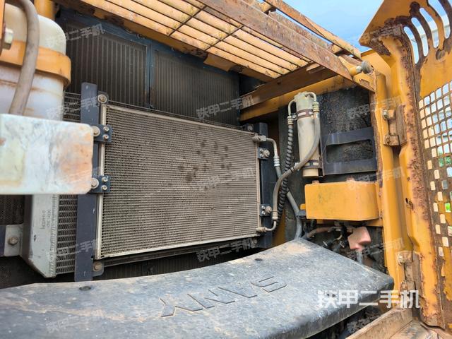 液壓泵斜45?左（大件艙室）