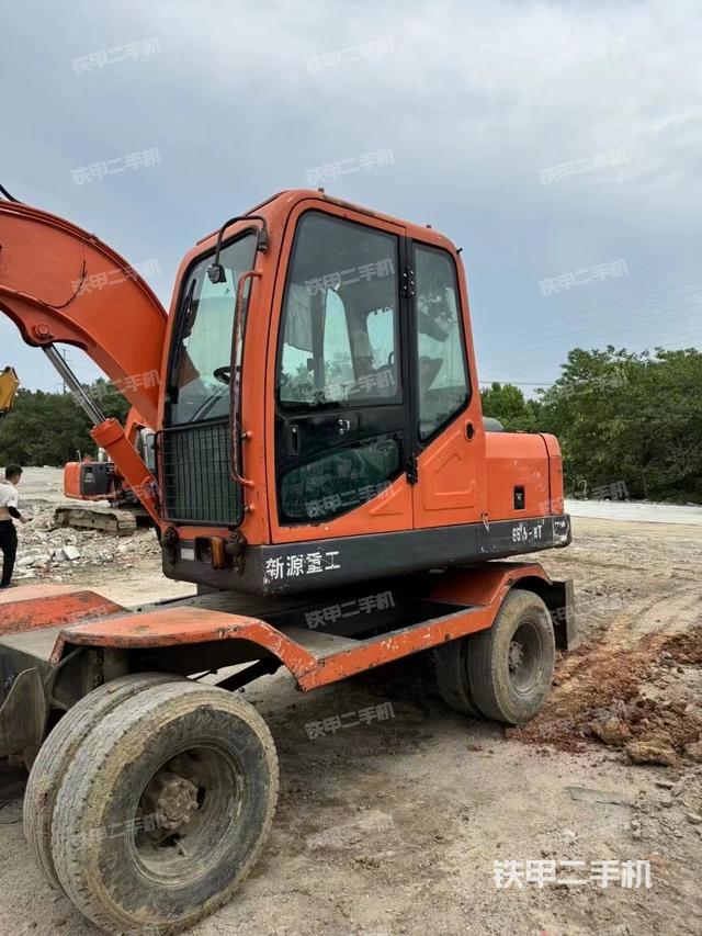 新源XYB65W-8挖掘机