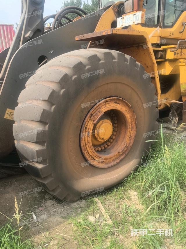 左前轮（行走机构）