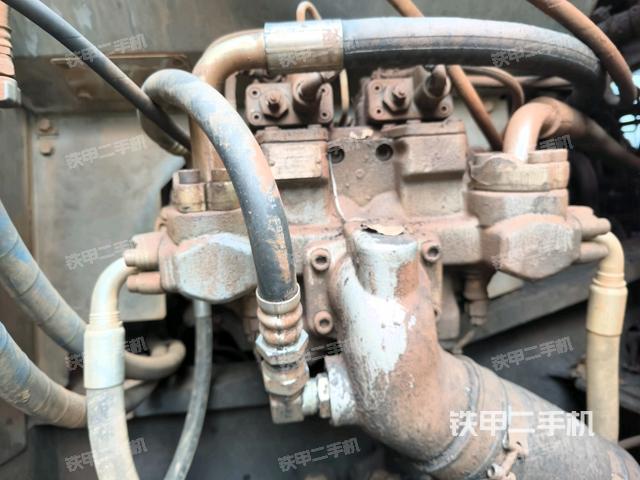 液压泵斜45 左(大件舱室) 液压泵斜45 左(大件舱室)