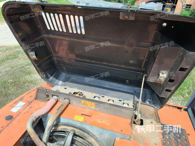 驾驶室顶部俯视(上车部件) 驾驶室顶部俯视(上车部件)