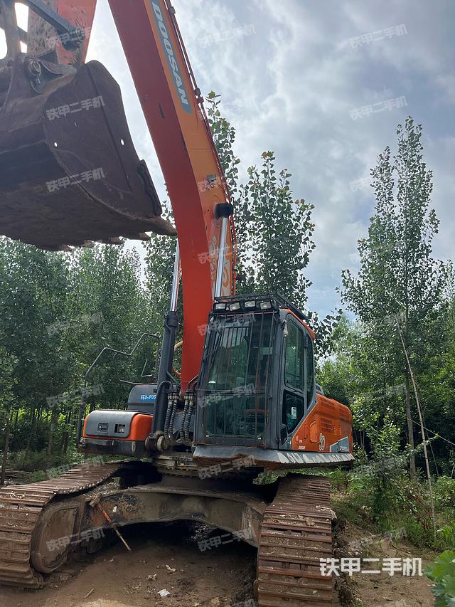 斗山DX380LC-9C挖掘机
