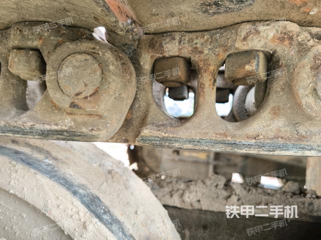 右側履帶整體(行走機構) 右側履帶整體(行走機構)