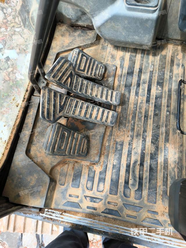 駕駛室正側(駕駛室部分) 駕駛室正側(駕駛室部分)