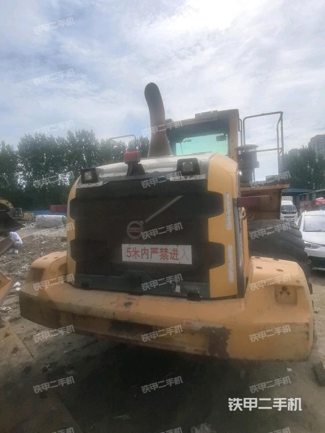 正后方（整机外观）