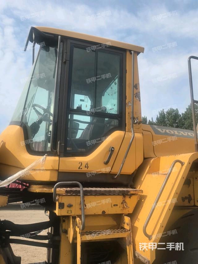 驾驶室正侧（驾驶室部分）