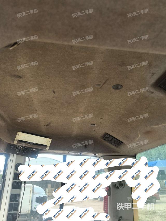 顶棚整体  内（驾驶室部分）