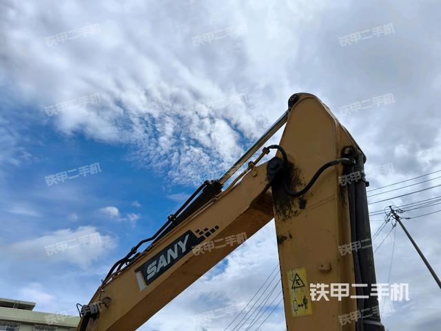 大臂整體?右側(工作和回轉裝置) 大臂整體?右側(工作和回轉裝置)