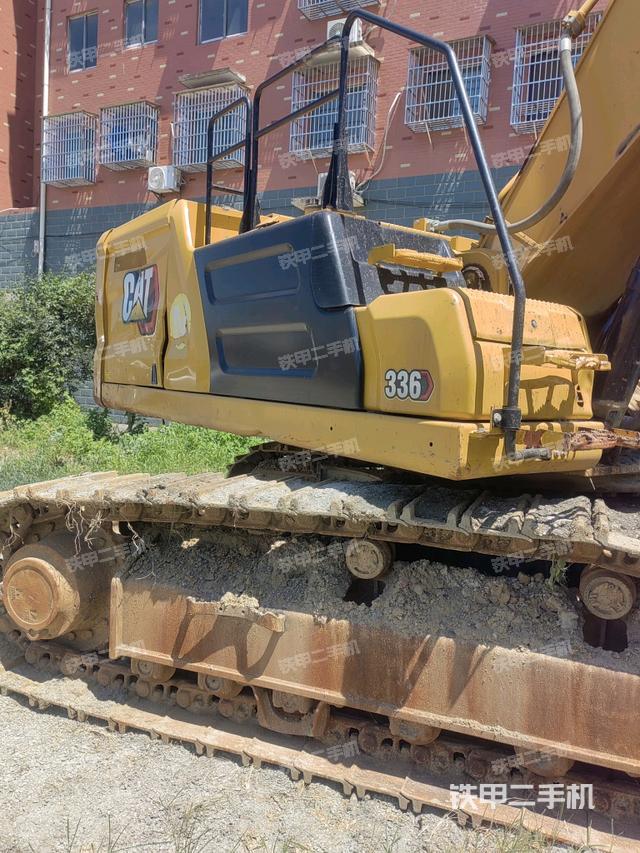 右側(cè)行走馬達蓋板（行走機構(gòu)）