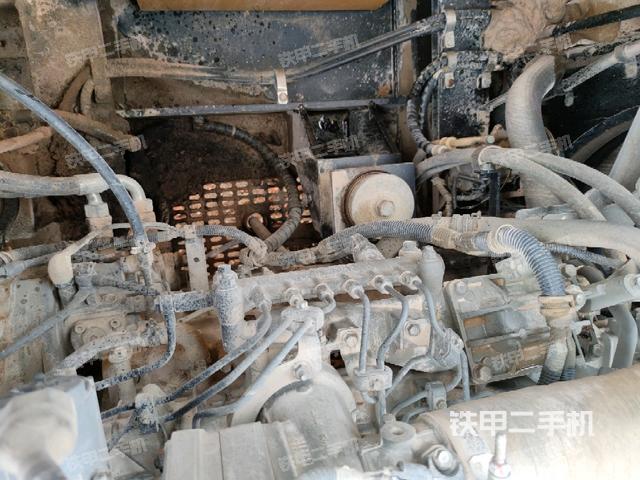 氣門室蓋螺絲特寫(上車部件) 氣門室蓋螺絲特寫(上車部件)