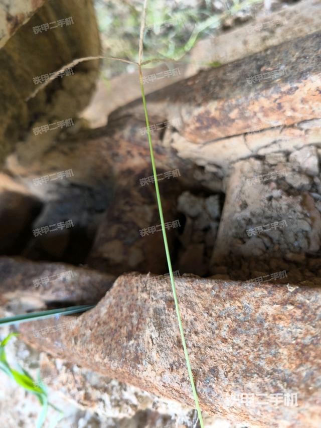 右驱动轮(行走机构) 右驱动轮(行走机构)
