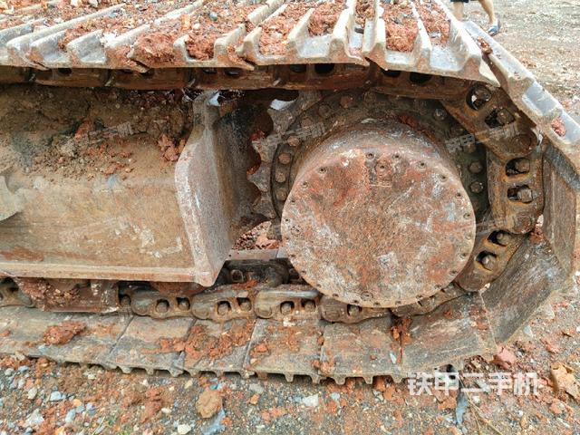 左驅(qū)動(dòng)輪(行走機(jī)構(gòu)) 左驅(qū)動(dòng)輪(行走機(jī)構(gòu))