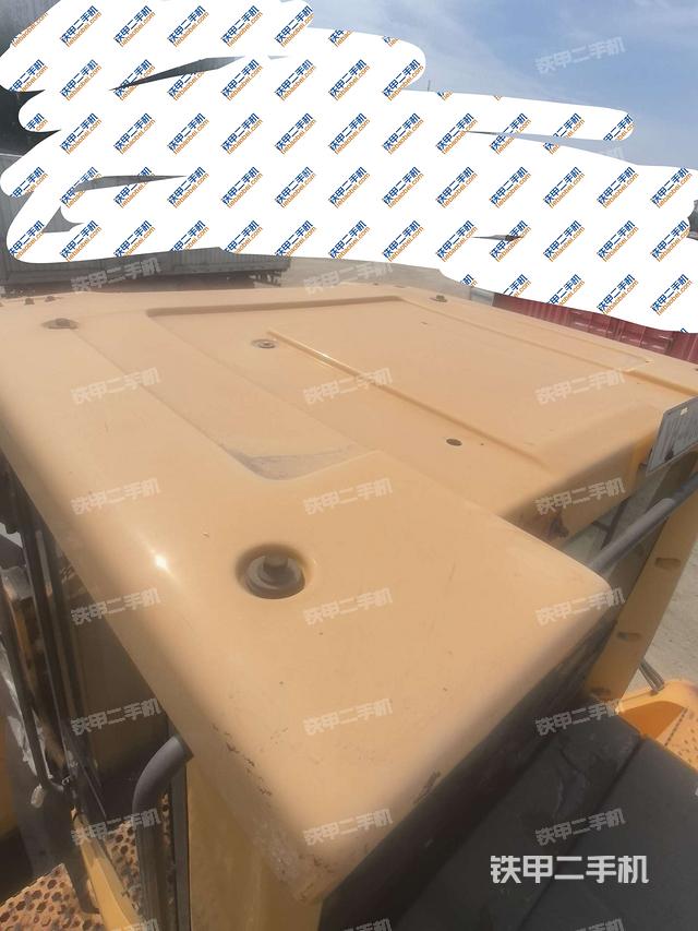 驾驶室顶部 外（驾驶室部分）