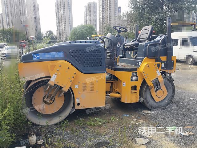 山推SR045D压路机