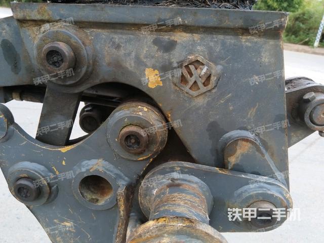 鏟斗右后整體（工作和回轉(zhuǎn)裝置）