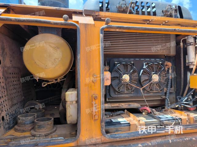 液压泵斜45 右(大件舱室) 液压泵斜45 右(大件舱室)