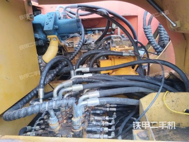 回轉(zhuǎn)馬達(dá)（上車(chē)部件）