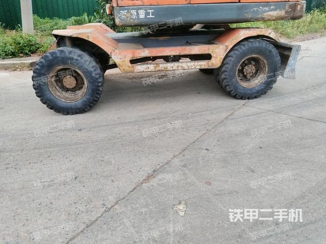 左側(cè)履帶整體?（行走機(jī)構(gòu)）