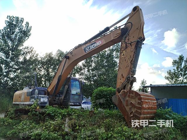 徐工XE245DK挖掘机