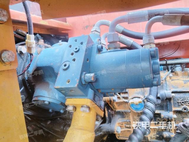 電瓶（大件艙室）