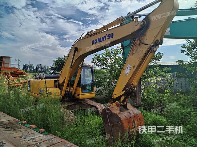 小松PC200-8挖掘机