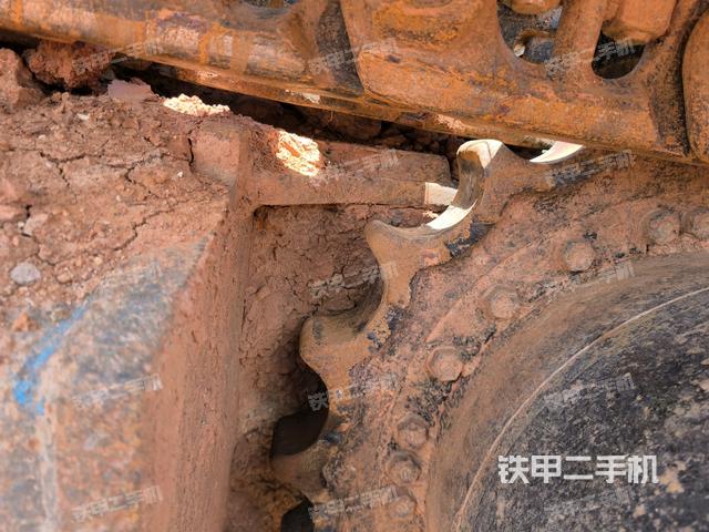 右侧行走马达盖板(行走机构) 右侧行走马达盖板(行走机构)