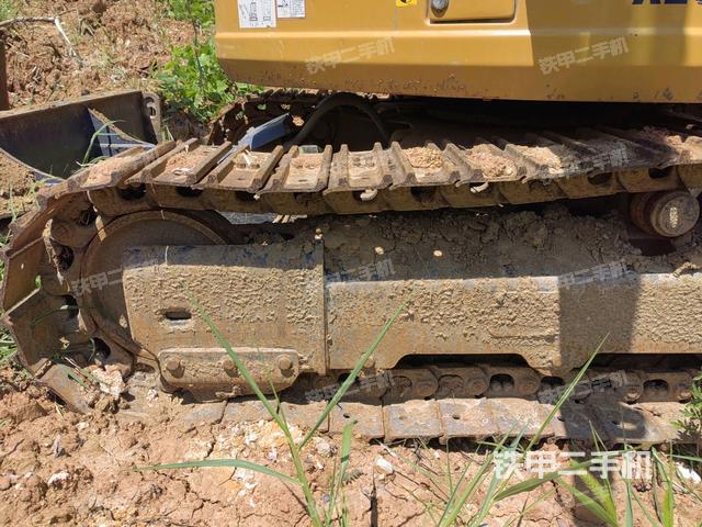 右驱动轮(行走机构) 右驱动轮(行走机构)