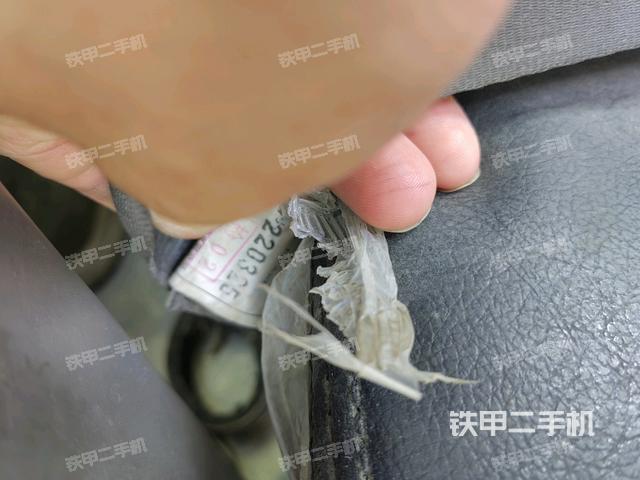 后窗玻璃角标(驾驶室部分) 后窗玻璃角标(驾驶室部分)