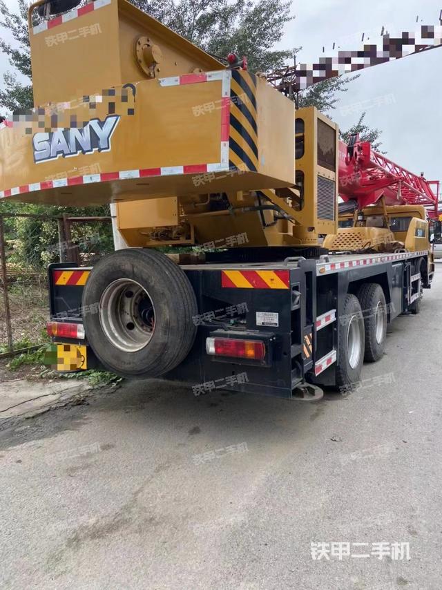 整机右后45°（设备外观及核心部件）