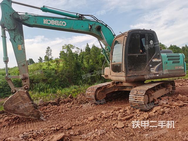 神钢SK140LC-8挖掘机