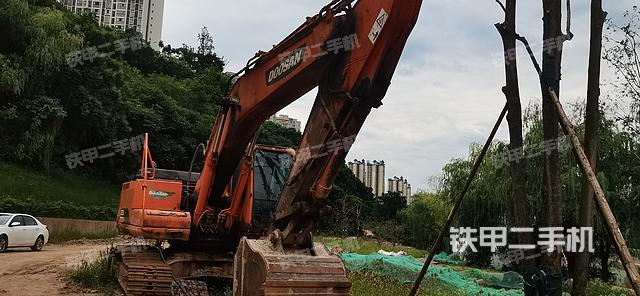 斗山DH225LC-9挖掘机
