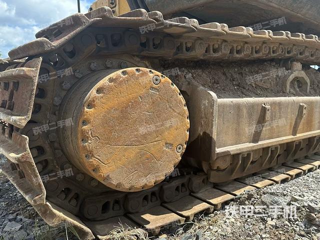右驅(qū)動(dòng)輪(行走機(jī)構(gòu)) 右驅(qū)動(dòng)輪(行走機(jī)構(gòu))