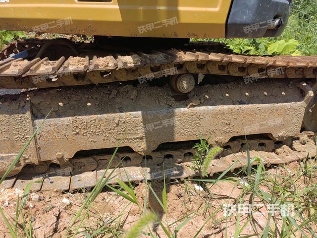 左驱动轮(行走机构) 左驱动轮(行走机构)