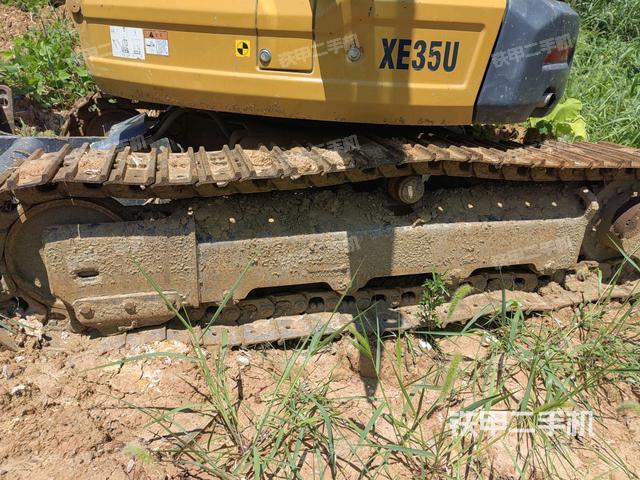 左侧行走马达盖板(行走机构) 左侧行走马达盖板(行走机构)