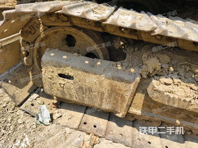 右側(cè)履帶整體?（行走機(jī)構(gòu)）