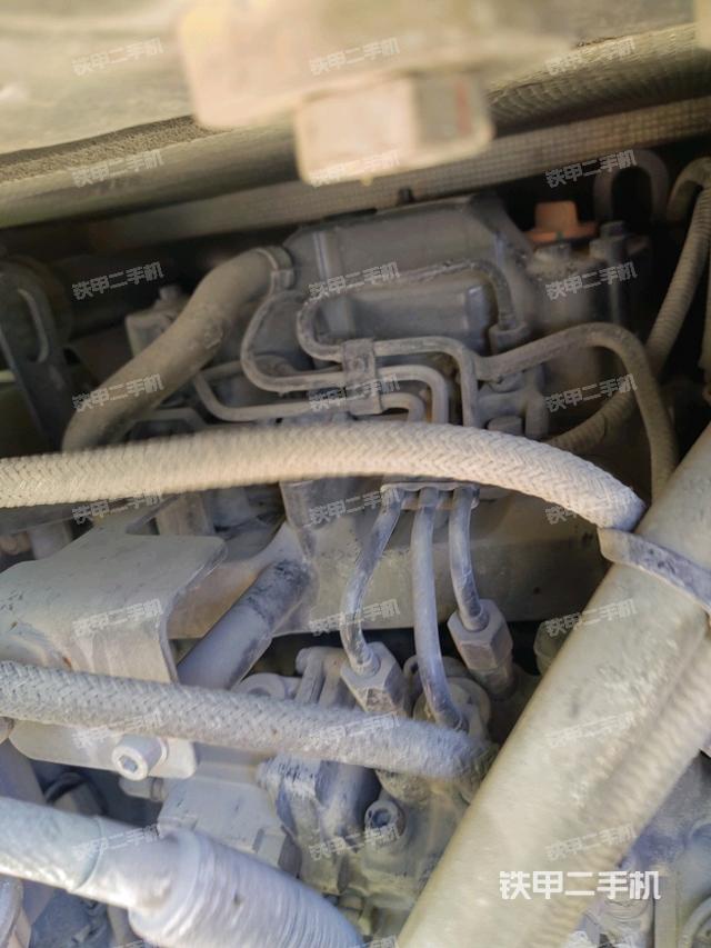 发动机室(上车部件) 发动机室(上车部件)