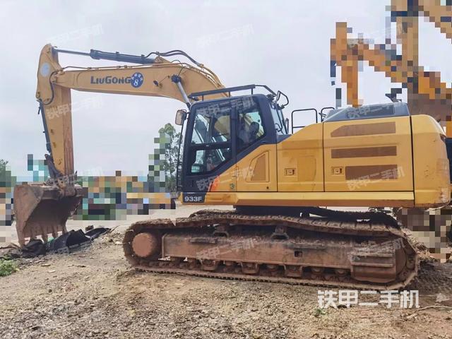 柳工CLG933F挖掘机